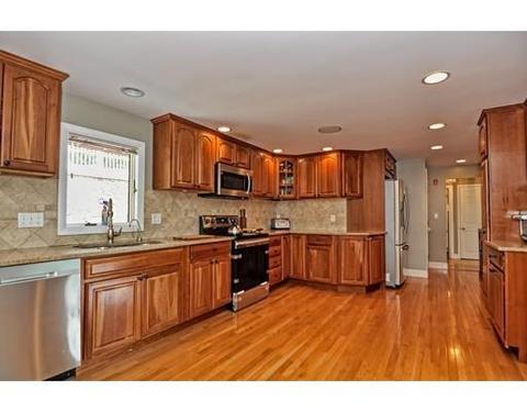 10 Buttonwood Rd, Stoneham, MA 02180 photo 1