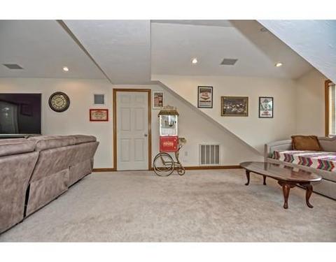 10 Buttonwood Rd, Stoneham, MA 02180 photo 24