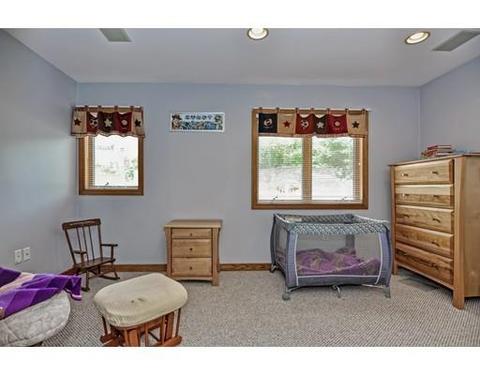 10 Buttonwood Rd, Stoneham, MA 02180 photo 18