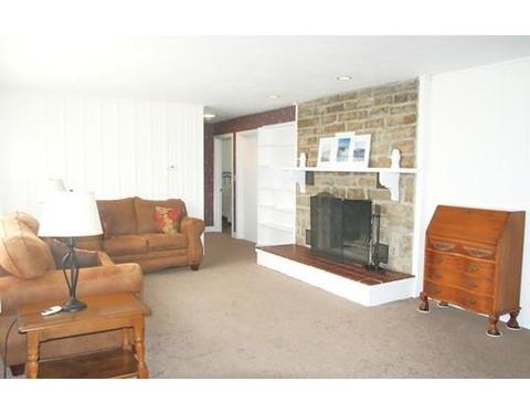2 Oak Ln, Webster, MA 01570 photo 9