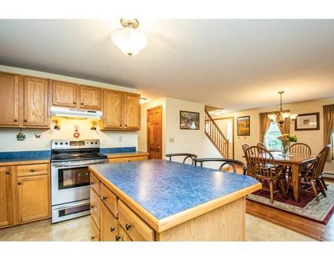 9 Whitney Dr, Ashburnham, MA 01430 photo 2