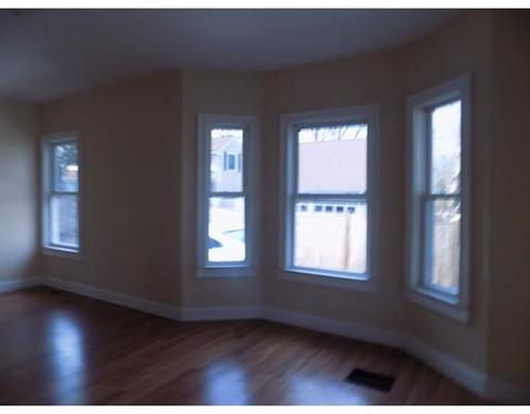 11 Franklin St, Danvers, MA 01923 photo 5