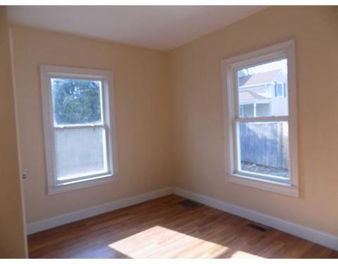 11 Franklin St, Danvers, MA 01923 photo 8