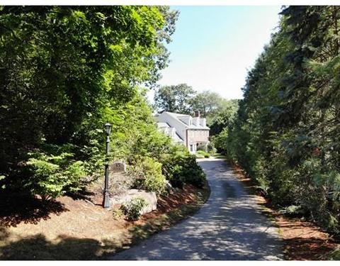 45 Arnold Rd, Wellesley, MA 02481 photo 1