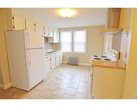 48 Jenness St, Springfield, MA 01104 photo 4