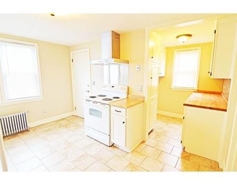 48 Jenness St, Springfield, MA 01104 photo 5