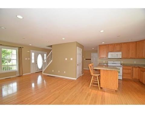 19 Konkel Ave, Webster, MA 01570 photo 2