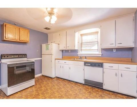 38 Lachine St, Chicopee, MA 01020 photo 6
