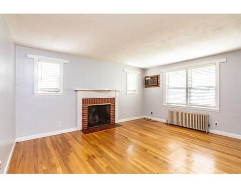 38 Lachine St, Chicopee, MA 01020 photo 3