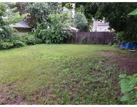 72 Grover St, Springfield, MA 01104 photo 8