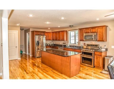 44 Jordan St, Springfield, MA 01119 photo 2