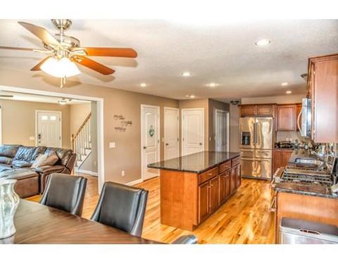 44 Jordan St, Springfield, MA 01119 photo 3