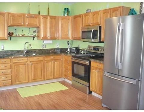 142 Elm St #5, Worcester, MA 01609 photo 2