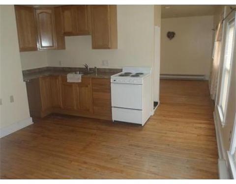 28 Crown St, Worcester, MA 01609 photo 27