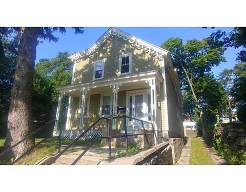 28 Crown St, Worcester, MA 01609 photo 3