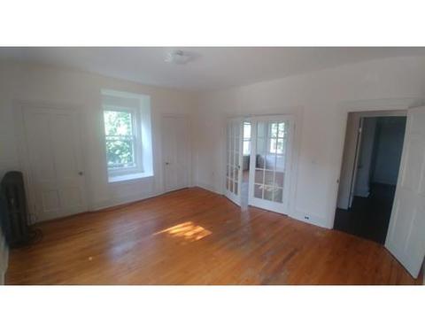 28 Crown St, Worcester, MA 01609 photo 16