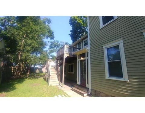 28 Crown St, Worcester, MA 01609 photo 6