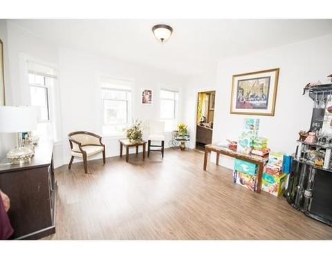 33 Harrison St, Lowell, MA 01852 photo 2