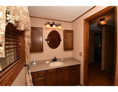 37 Broad St, Easthampton, MA 01027 photo 17