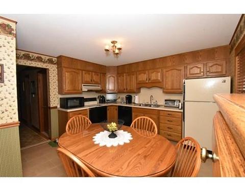 37 Broad St, Easthampton, MA 01027 photo 8
