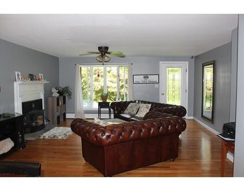 29 Carr St, Sutton, MA 01590 photo 14