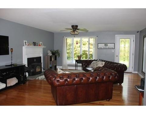 29 Carr St, Sutton, MA 01590 photo 10