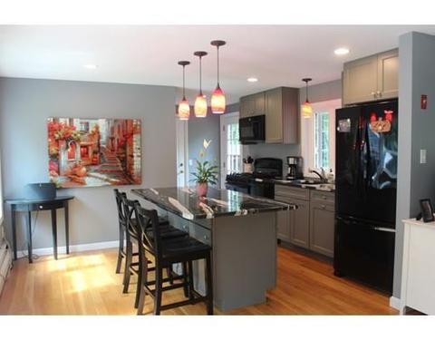 29 Carr St, Sutton, MA 01590 photo 4