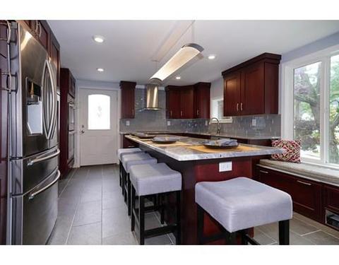 29 Shadow Rd, Melrose, MA 02176 photo 2