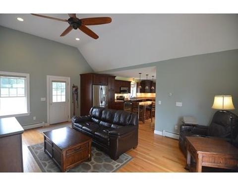 69 Dodge Hill Rd, Sutton, MA 01590 photo 8