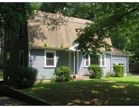 90 Spring St, Hanover, MA 02339 photo 2
