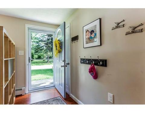 6 Guyer Rd, Maynard, MA 01754 photo 3