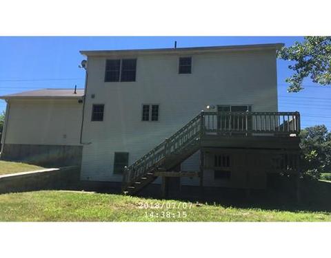 19 Keith Cir, Ludlow, MA 01056 photo 5