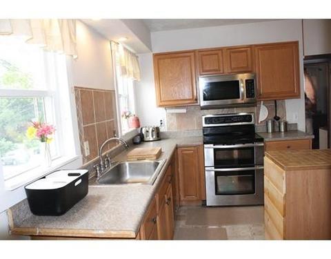 12 Eastham St, Worcester, MA 01605 photo 5