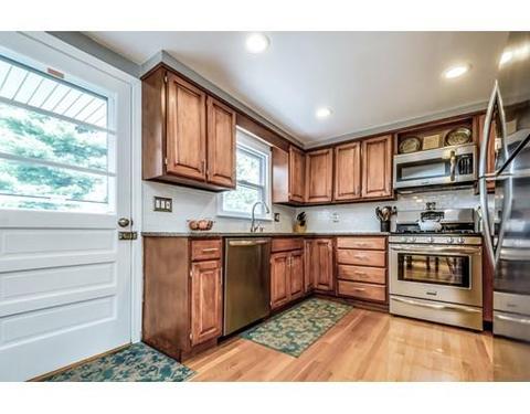 2 W Pine Ln, Worcester, MA 01609 photo 19