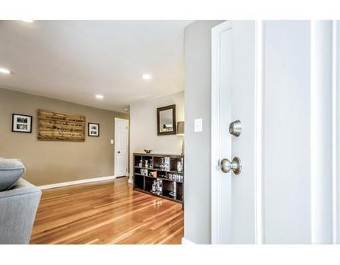 2 W Pine Ln, Worcester, MA 01609 photo 8