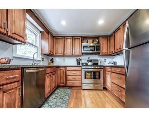2 W Pine Ln, Worcester, MA 01609 photo 21