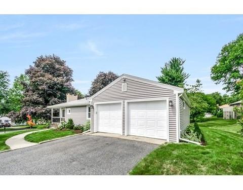 2 W Pine Ln, Worcester, MA 01609 photo 3