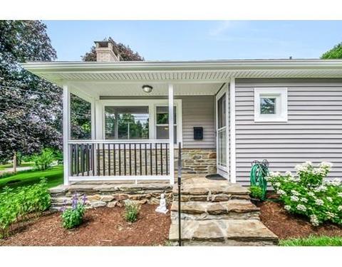 2 W Pine Ln, Worcester, MA 01609 photo 6