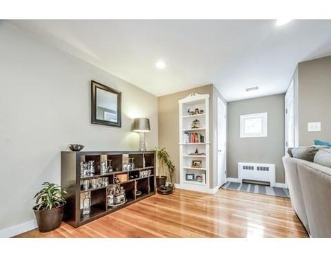 2 W Pine Ln, Worcester, MA 01609 photo 9