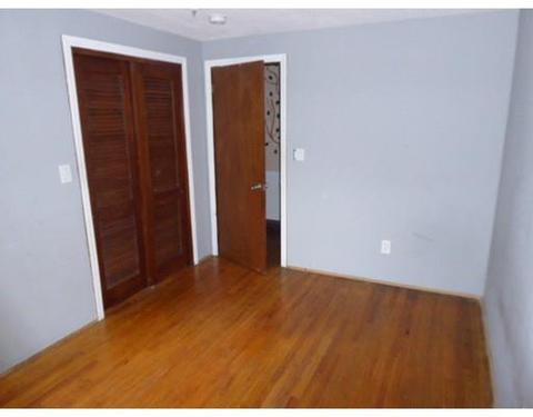 36 Melvin St, Chicopee, MA 01013 photo 11