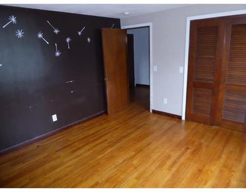 36 Melvin St, Chicopee, MA 01013 photo 13