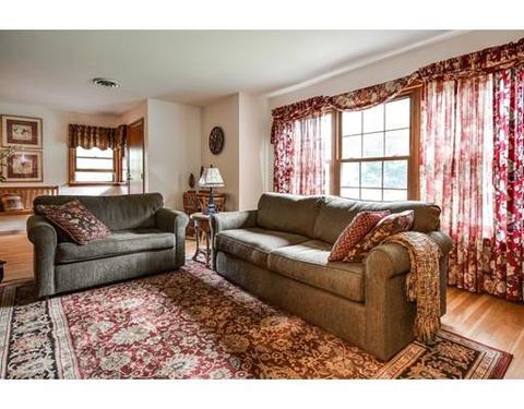 25 Stevens Rd, Framingham, MA 01702 photo 4