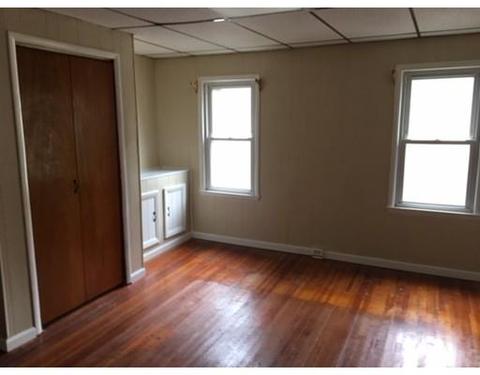 46 Beauchamp St, Springfield, MA 01107 photo 6