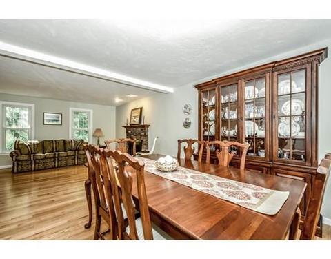 7 Lakeview Cir, Sutton, MA 01590 photo 6