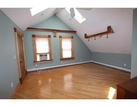9 Arcadia St, Worcester, MA 01604 photo 16