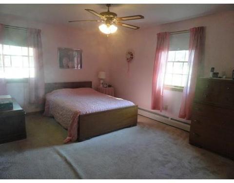 15 Hickory Ln, Webster, MA 01570 photo 8