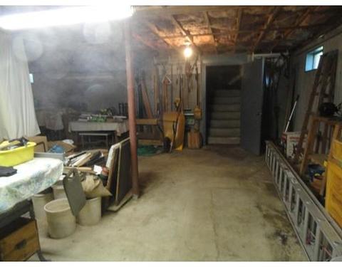 15 Hickory Ln, Webster, MA 01570 photo 11
