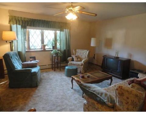 15 Hickory Ln, Webster, MA 01570 photo 3