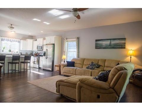 211 Nelson St, Chicopee, MA 01013 photo 4