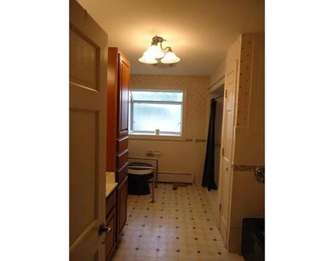 86 E Silver St, Westfield, MA 01085 photo 24